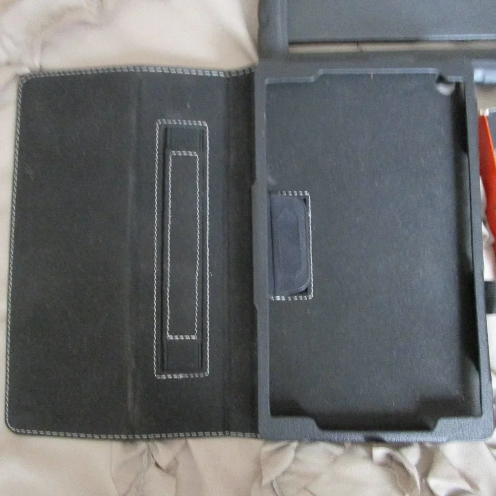 lot of three tablet cases